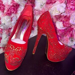 ALBA Yang-30 Red Gold Rhinestone Studded Platform Pumps Size 7